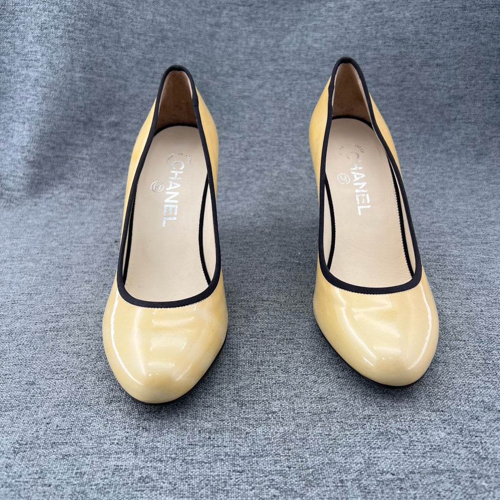 Chanel High heels
