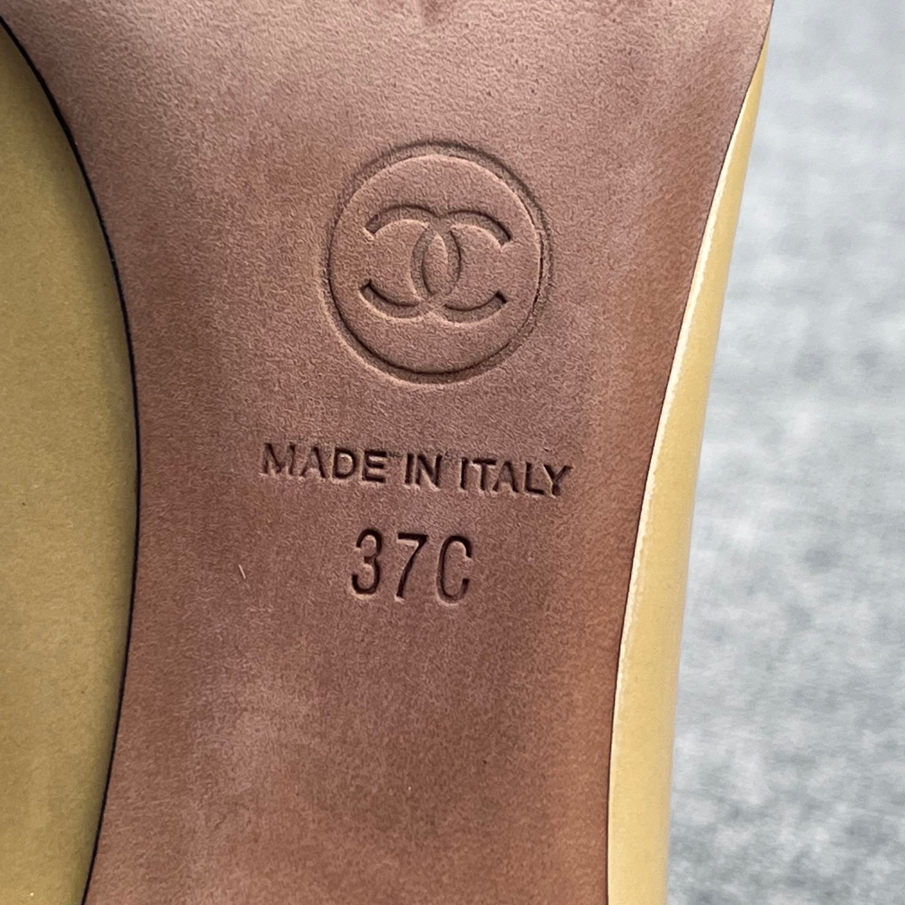 Chanel High heels