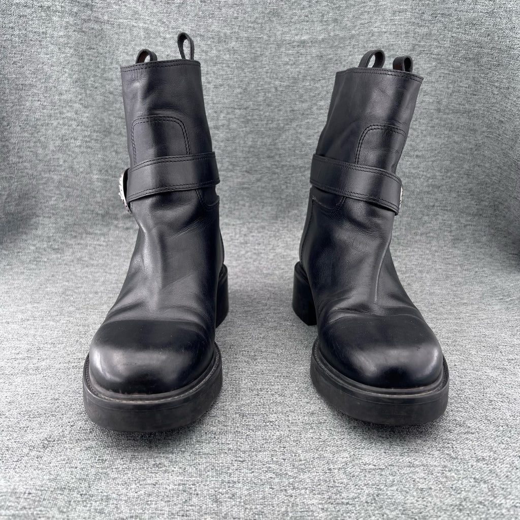 Gucci Metal