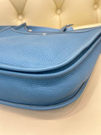 Hermes 915875