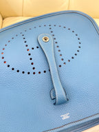 Hermes 915875
