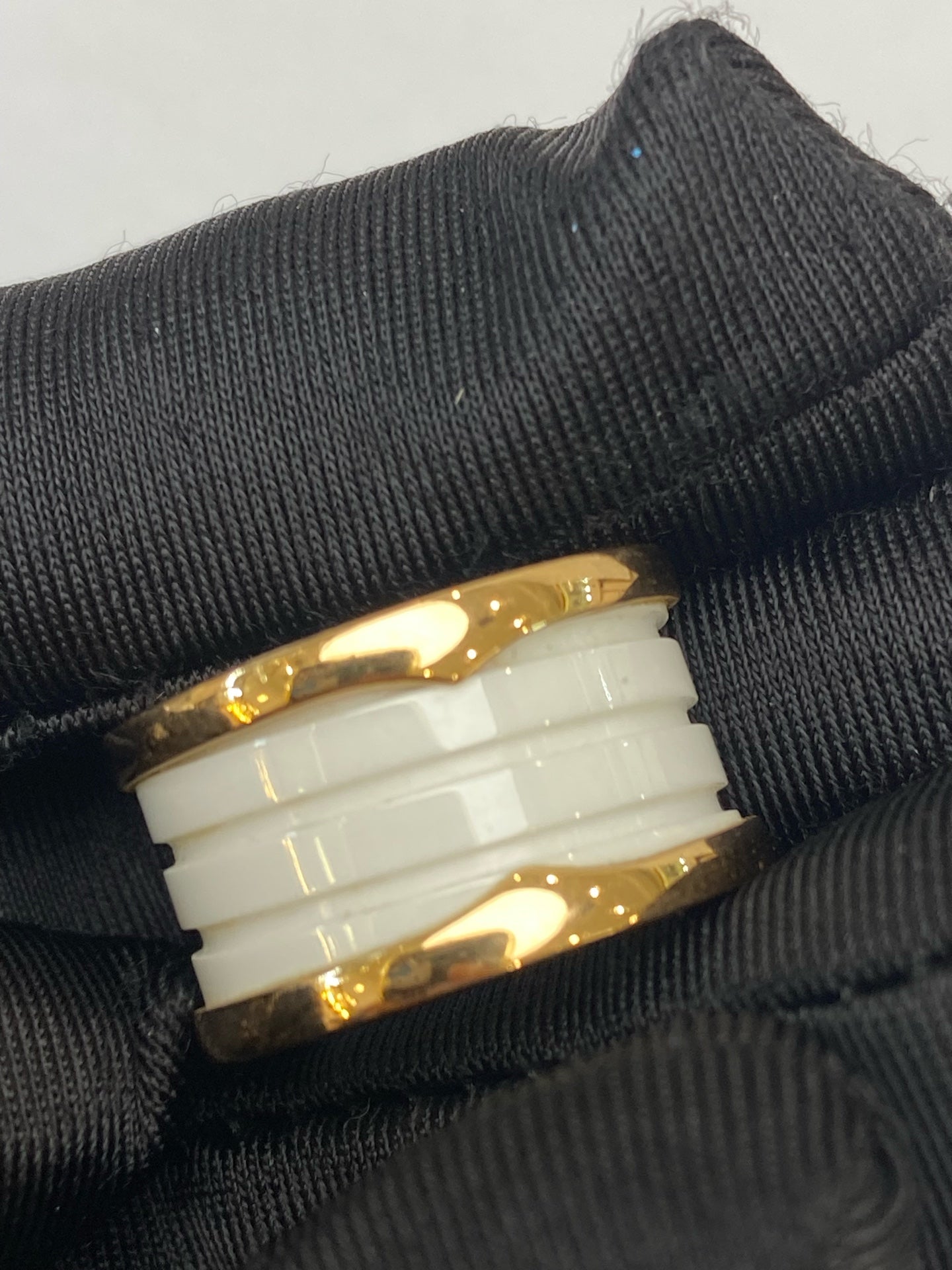 Bvlgari Rose gold Ring
