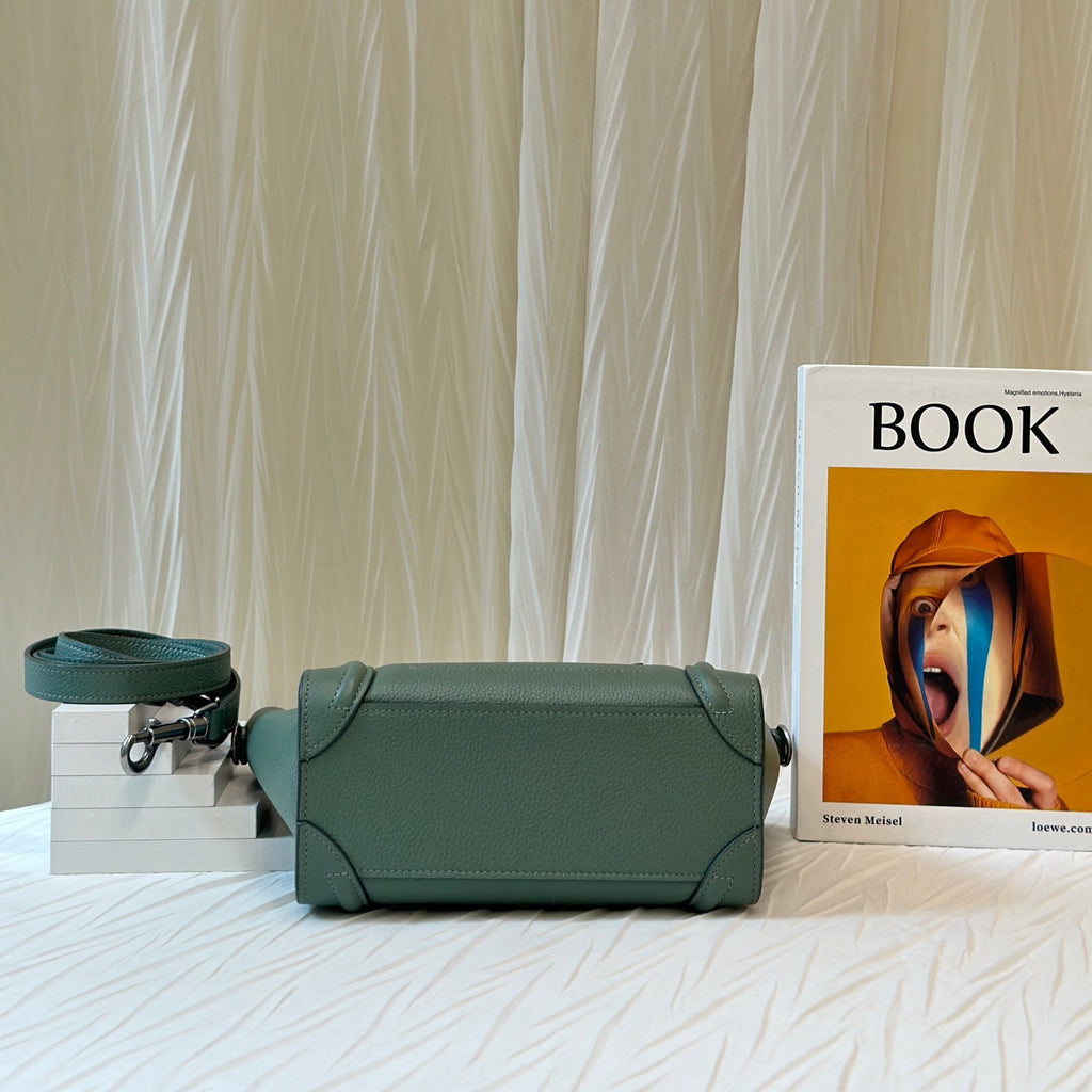 Celine Compact LUGGAGE Green Length 20 x Width 8.5 x Height 19 cm 189243DRU.29CN