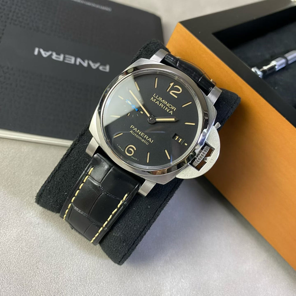 Panerai Lumino Automatic (self-winding) watch 42 millimeters PAM01392