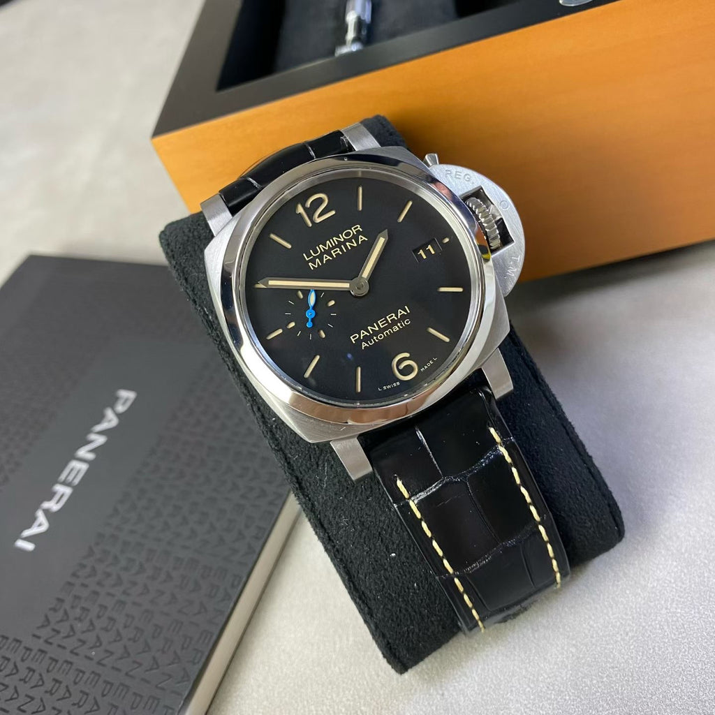 Panerai Lumino Automatic (self-winding) watch 42 millimeters PAM01392