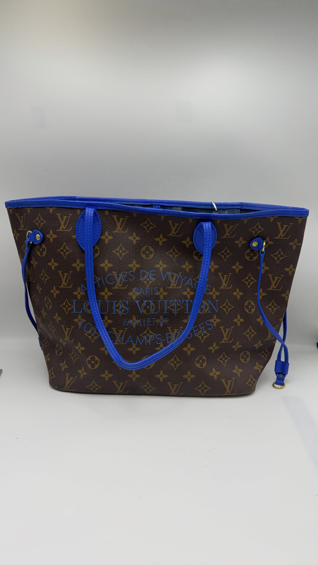 Louis Vuitton Leather Length 40 x Width 20 x Height 33 cm M40993