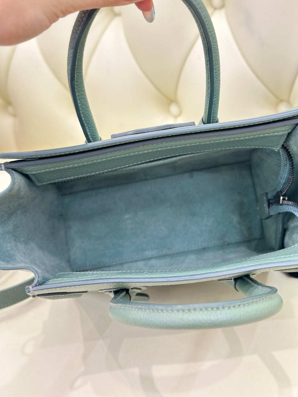 Celine Compact LUGGAGE Green Length 20 x Width 8.5 x Height 19 cm 189243DRU.29CN