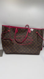 Louis Vuitton Leather Length 40 x Width 20 x Height 33 cm M40993