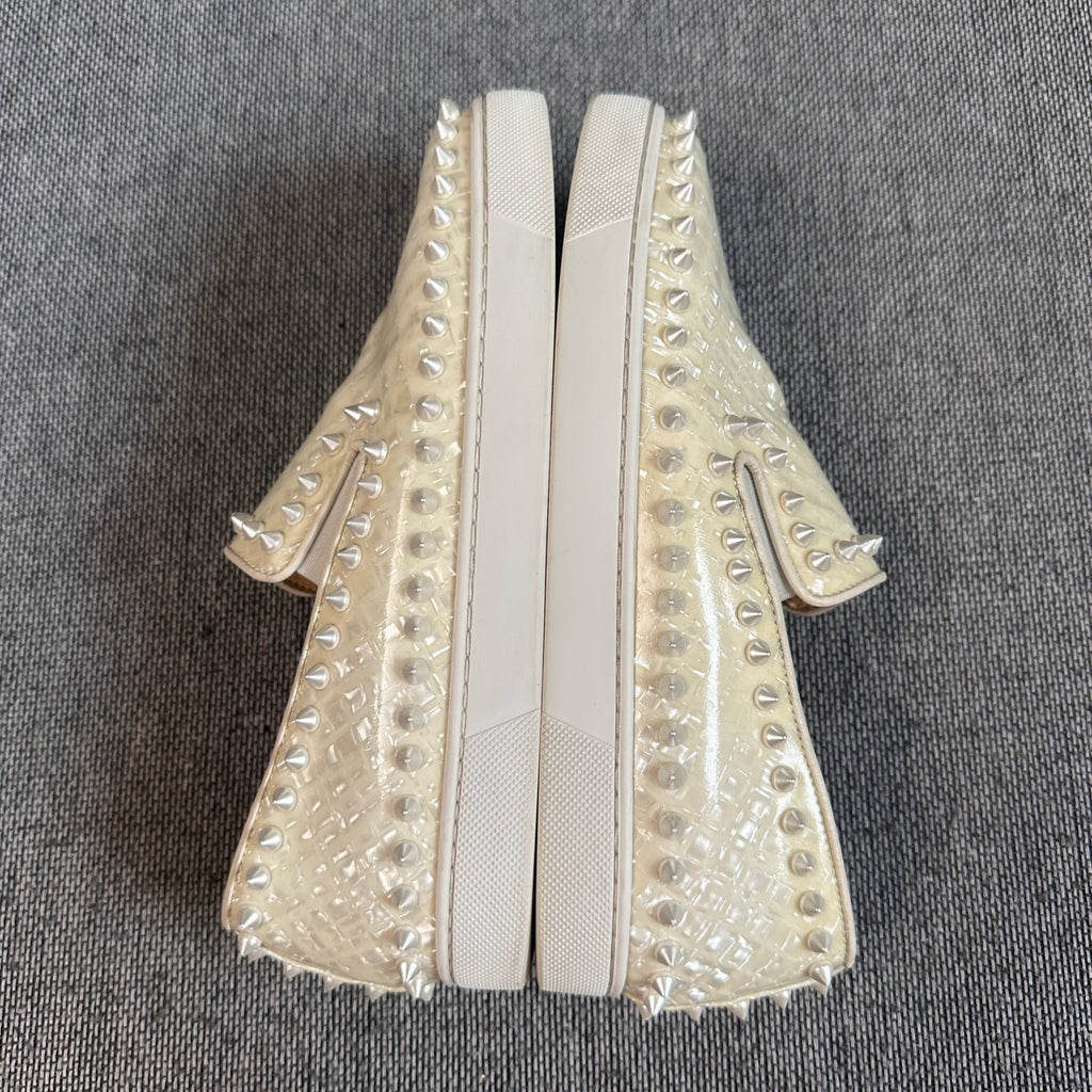 空白 Loafers