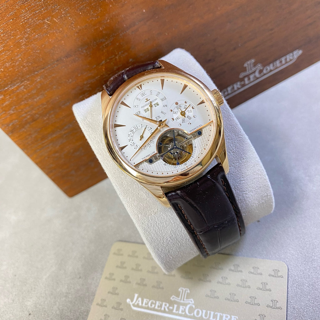 Jaeger LeCoultre Master Rose gold Automatic (self-winding) watch 42 millimeters Q500242A