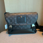 Louis Vuitton Messenger Bag