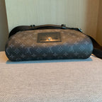 Louis Vuitton Messenger Bag