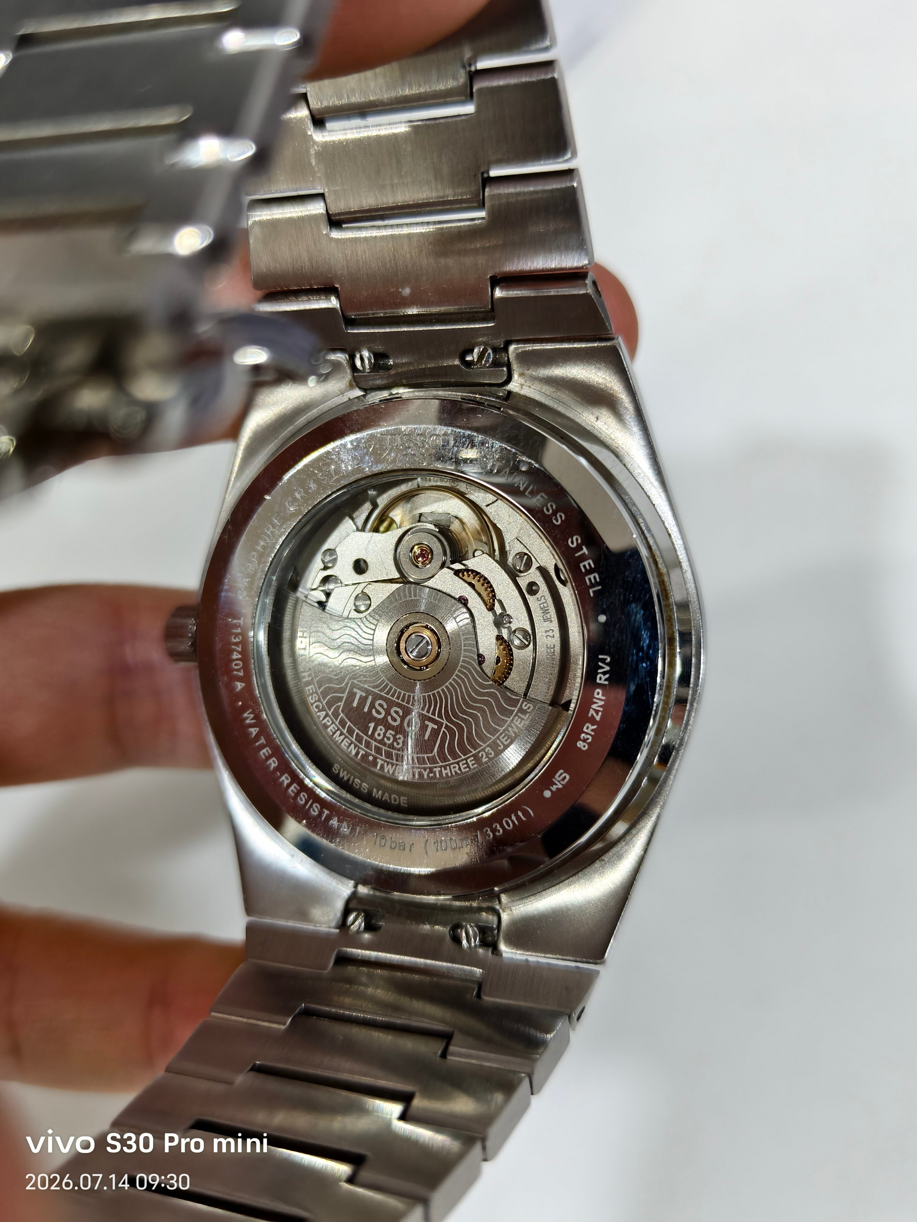 Tissot Classic Automatic (self-winding) watch 40.00 MM x 39.50 MM T137.407.11.051.00