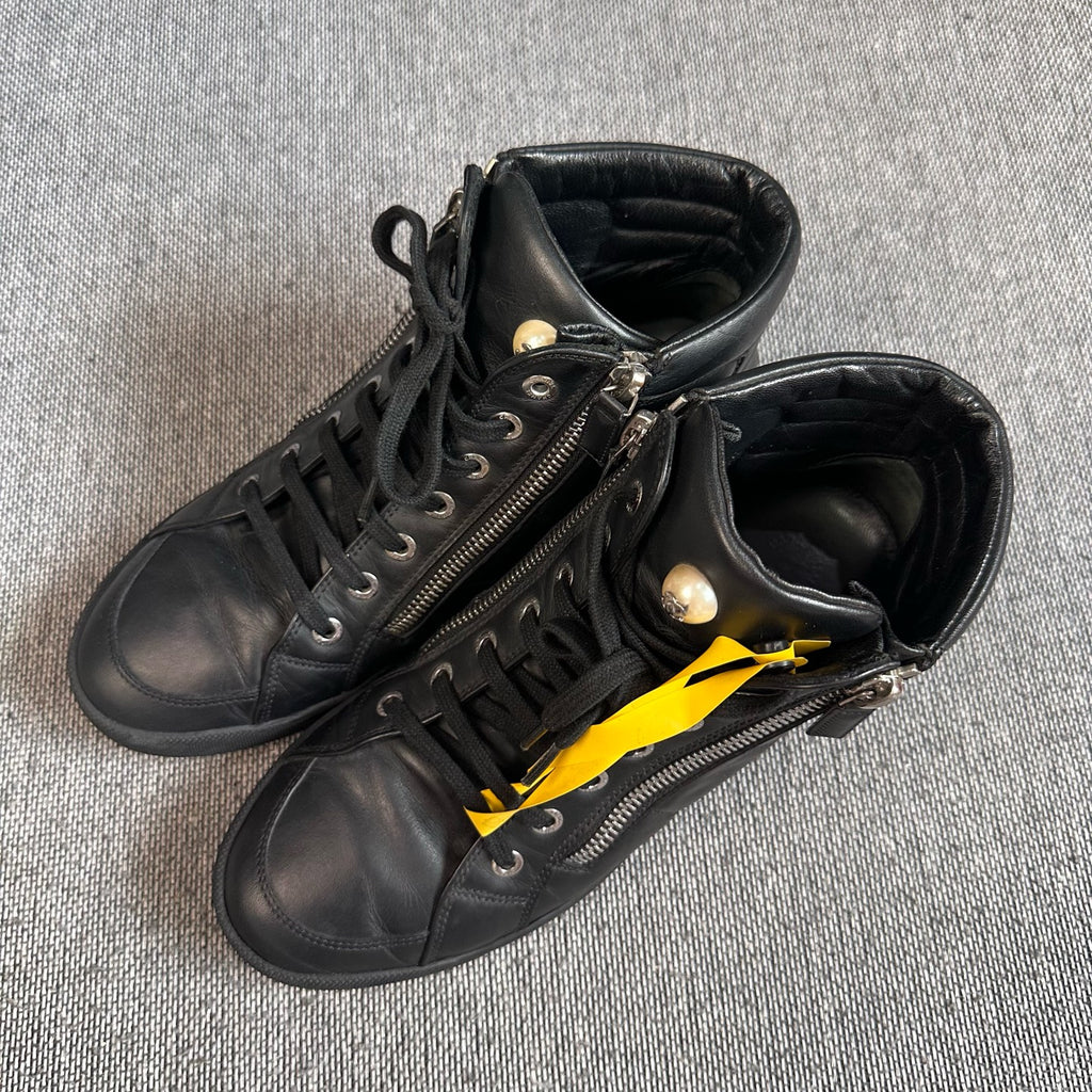 空白 Skate shoes
