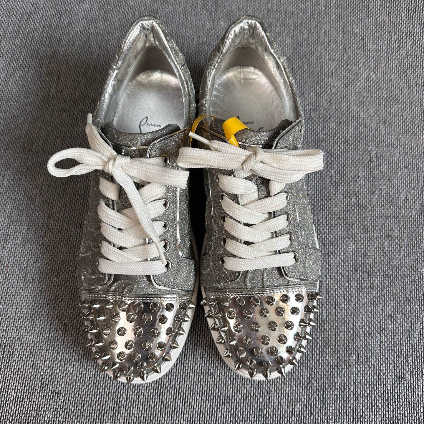 空白 Silver Skate shoes