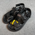 空白 Black