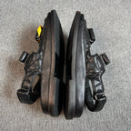 空白 Black