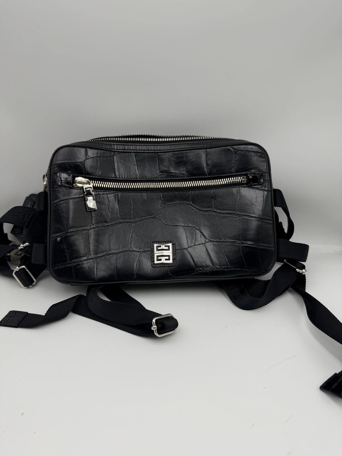 Givenchy BKU02LK1E5-004