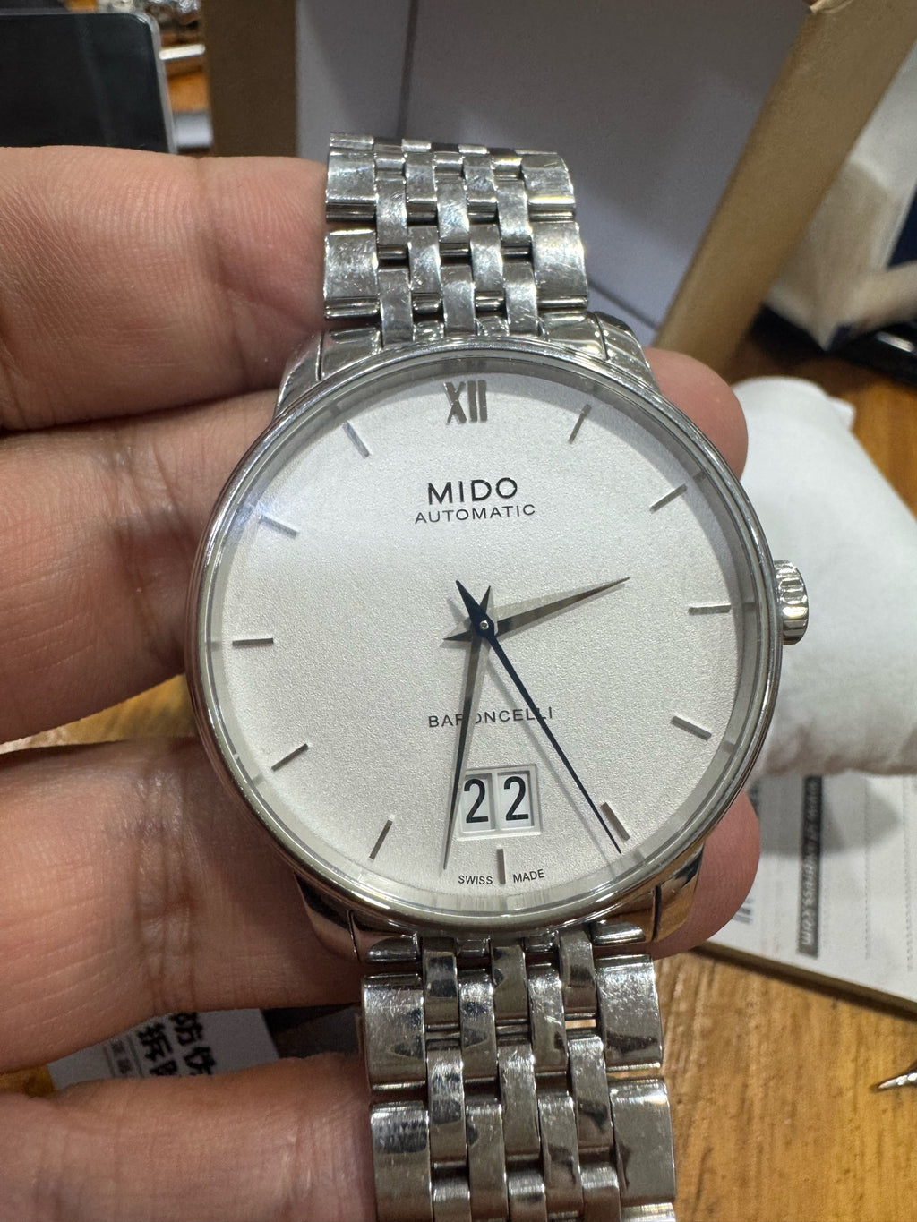 Mido Berenice Automatic (self-winding) watch 40 millimeters M027.426.11.018.00