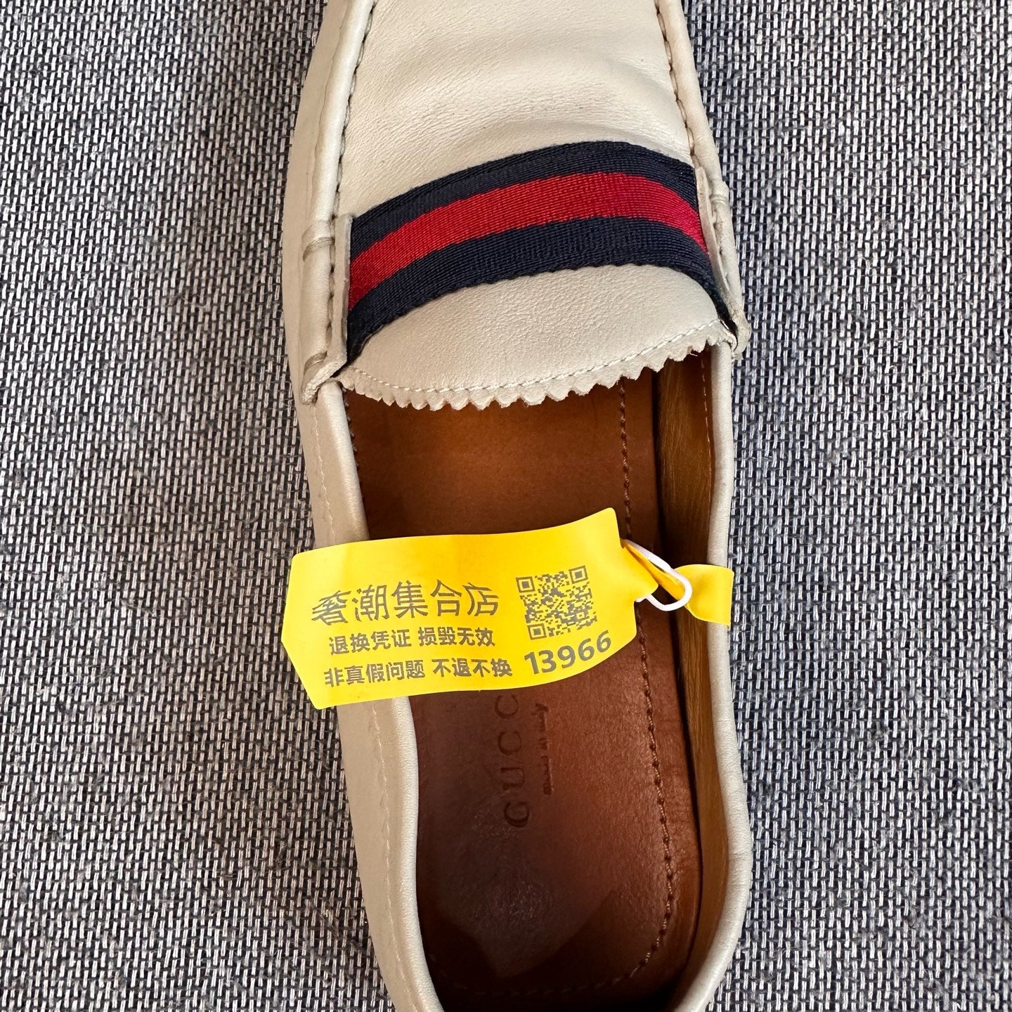 Gucci White Lifestyle sneakers