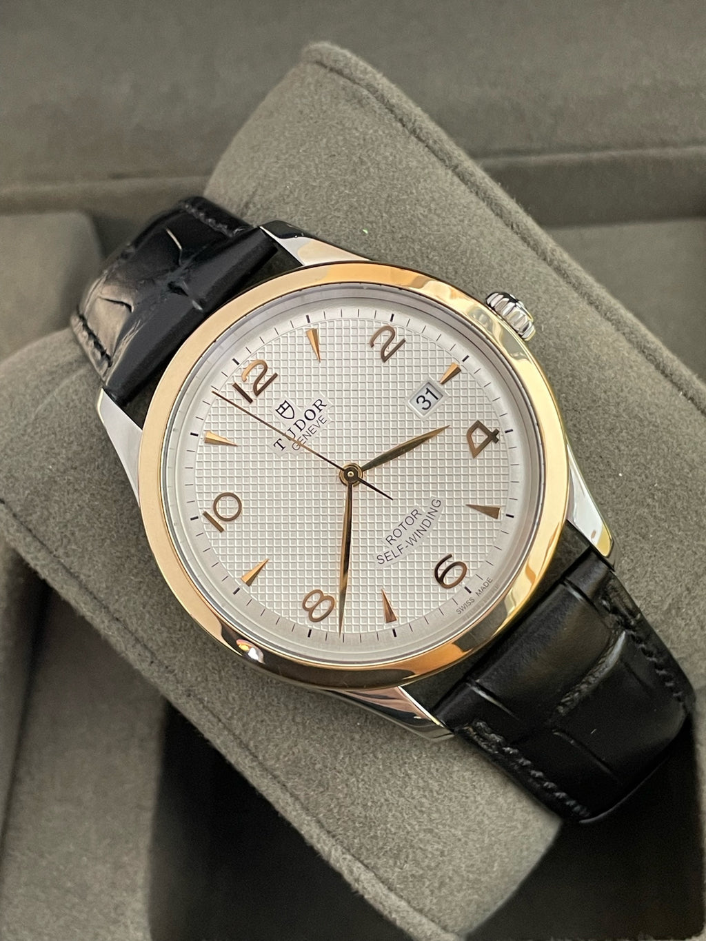 Tudor 1926 Series Rose gold Automatic (self-winding) watch 41 millimeters m91651-0010