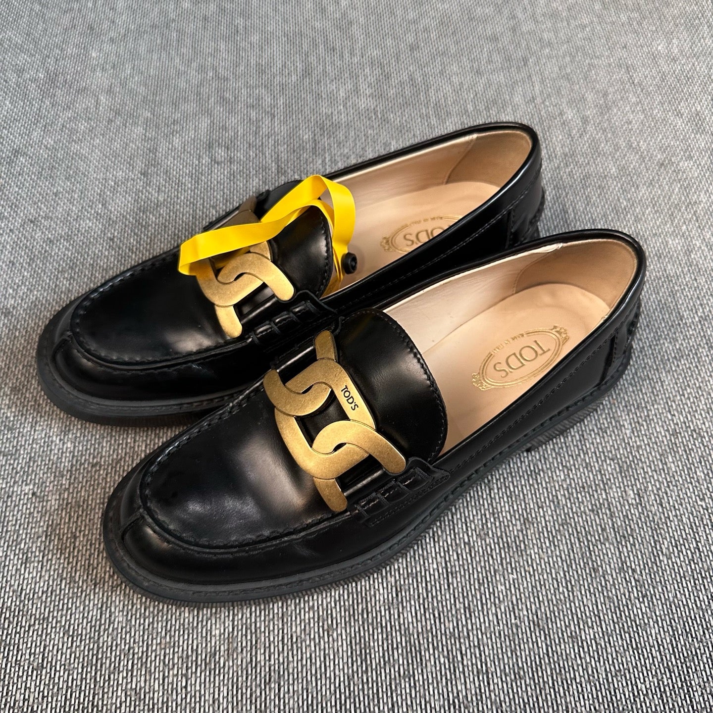 空白 Black Loafers