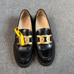 空白 Black Loafers