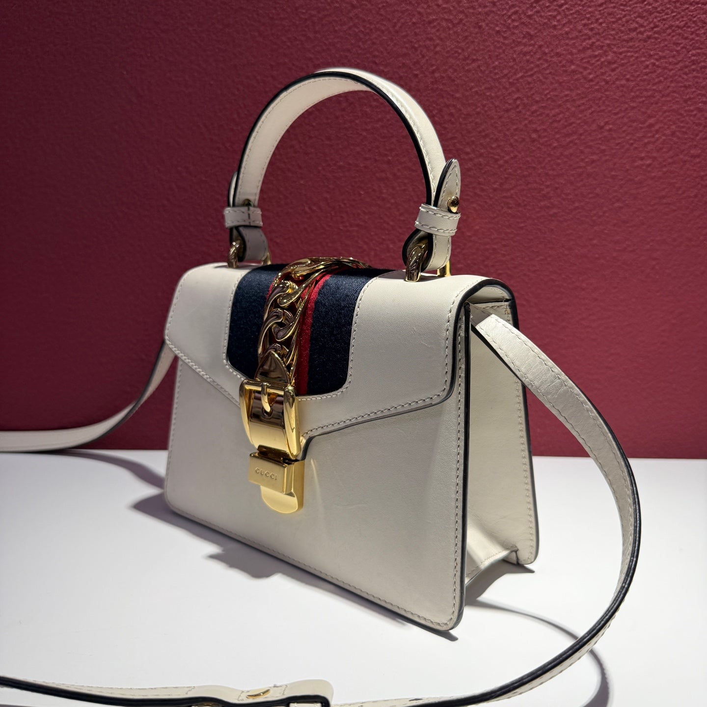 Gucci White Satchel 470270D4ZAG8605