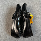 空白 Black