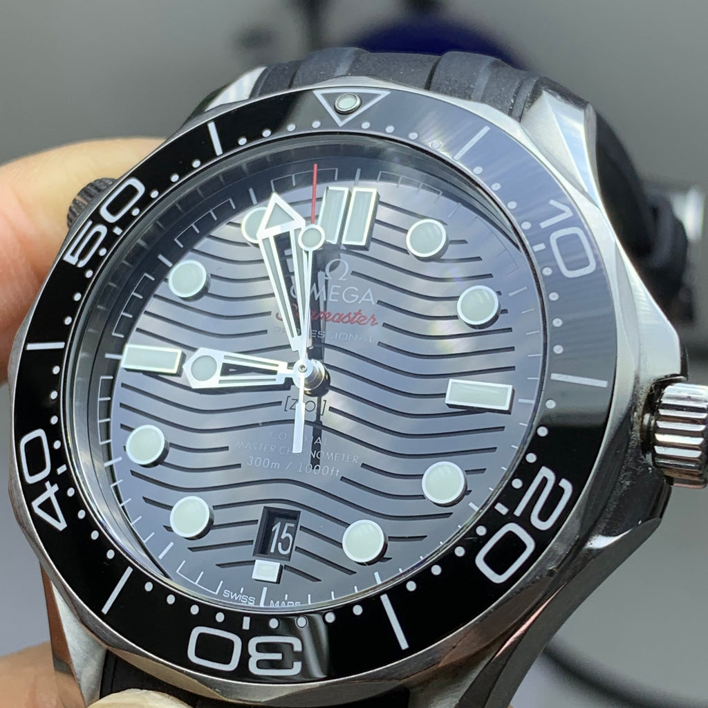 Omega Seahorse Series 42 210.32.42.20.01.001