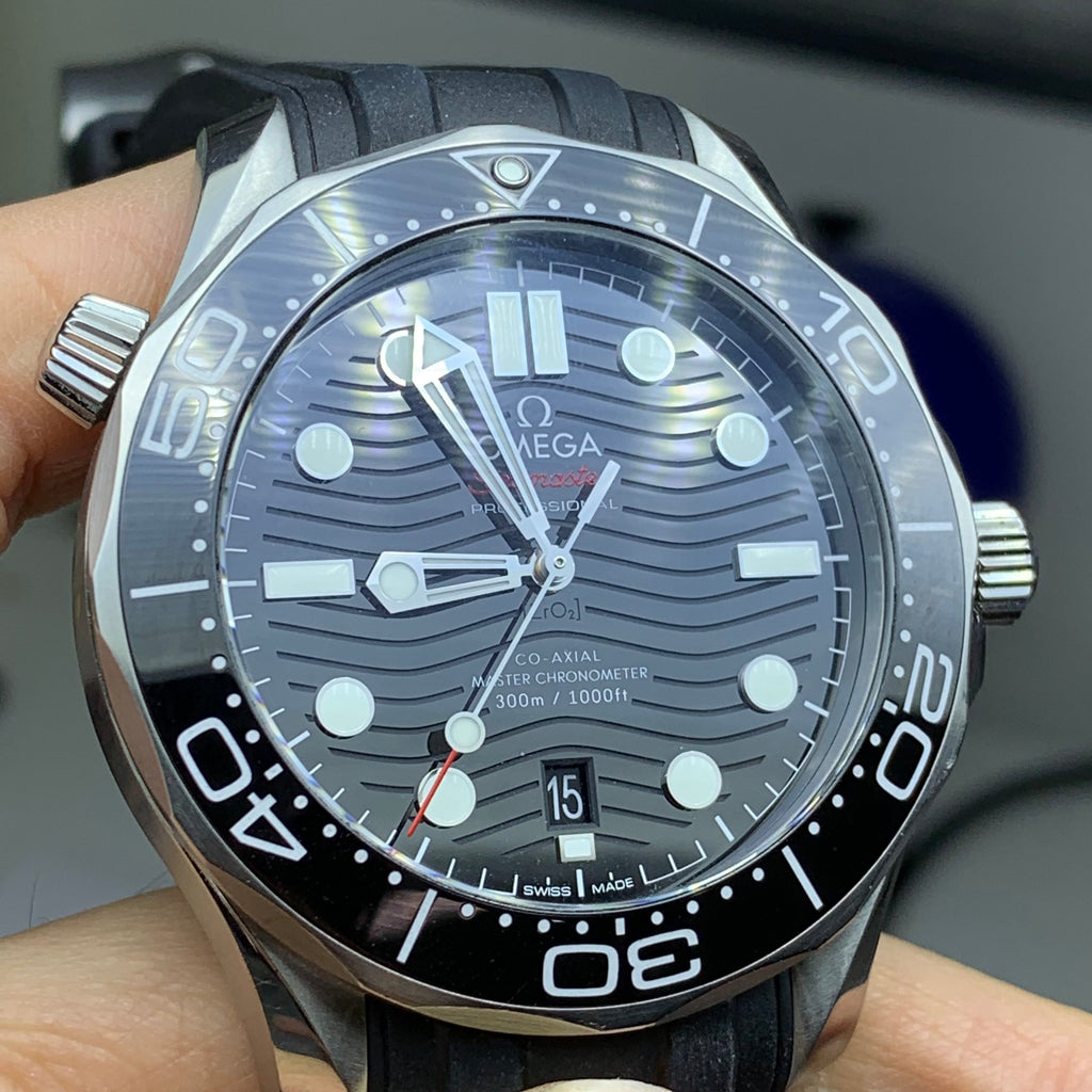 Omega Seahorse Series 42 210.32.42.20.01.001