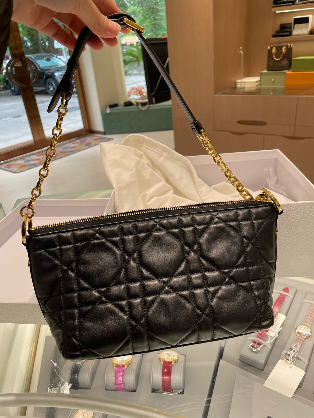 Dior