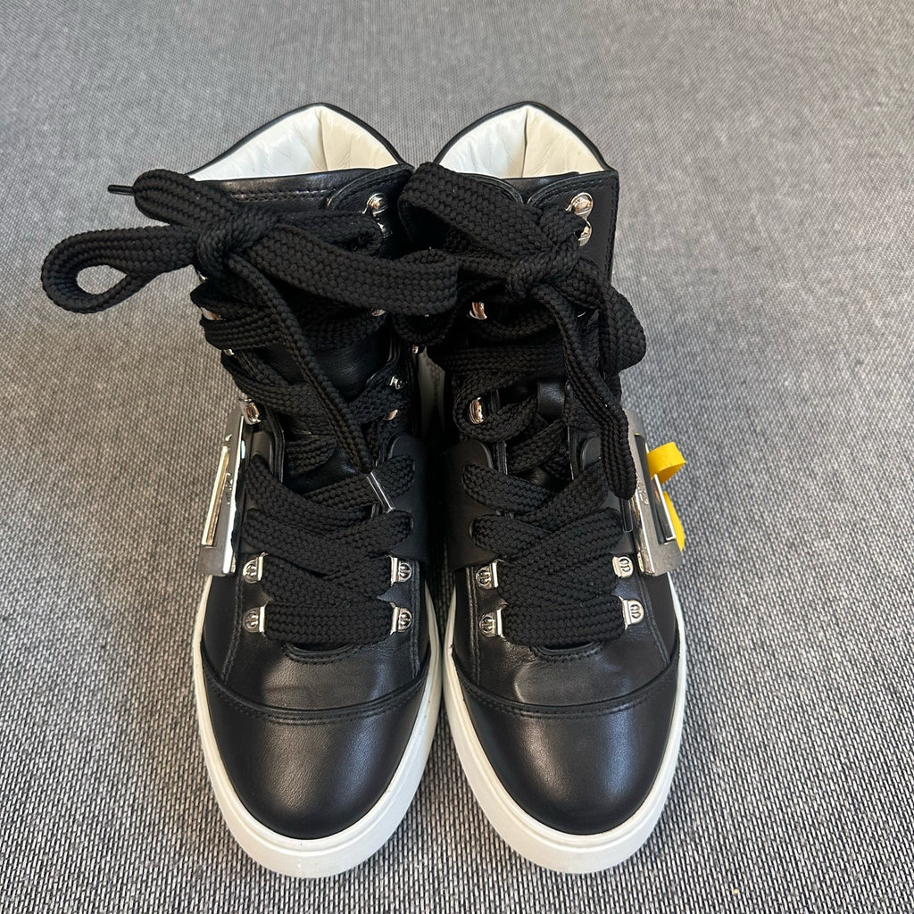 rv Black Skate shoes