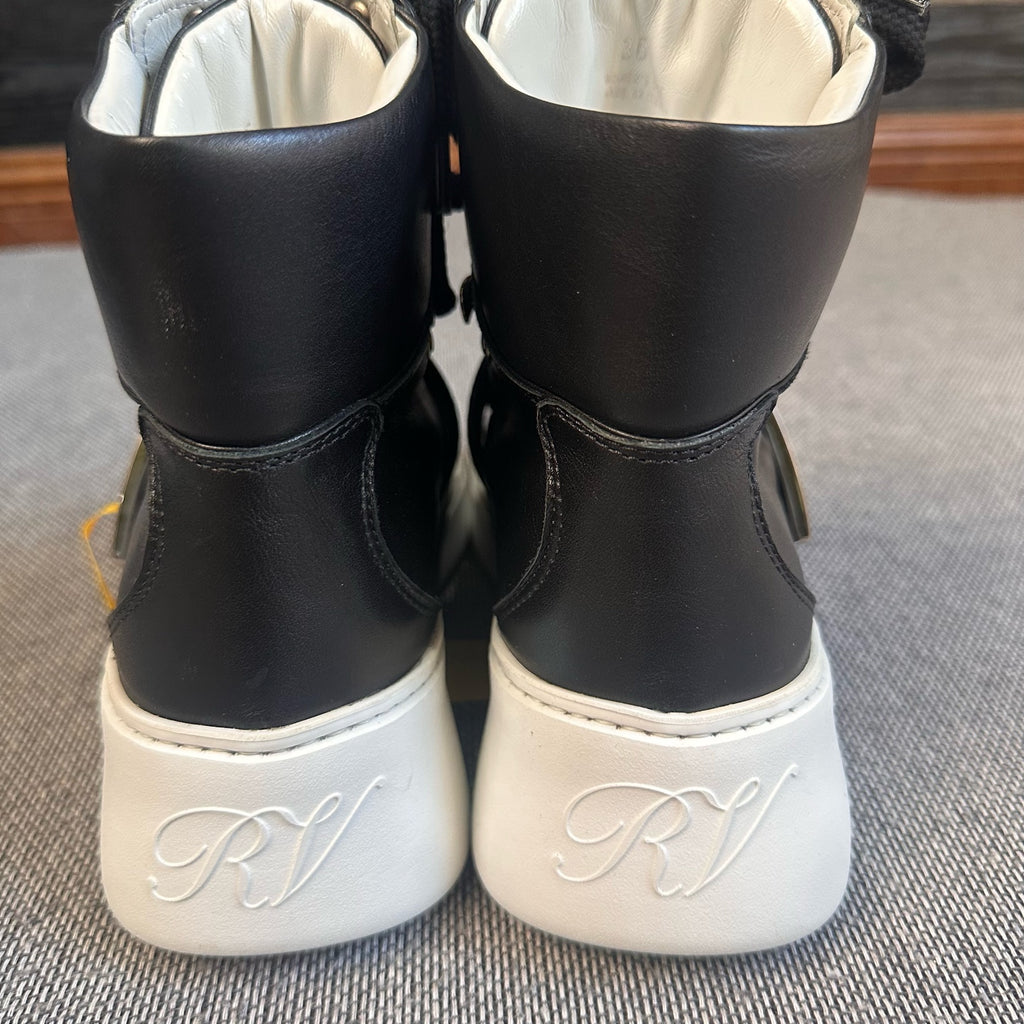 rv Black Skate shoes
