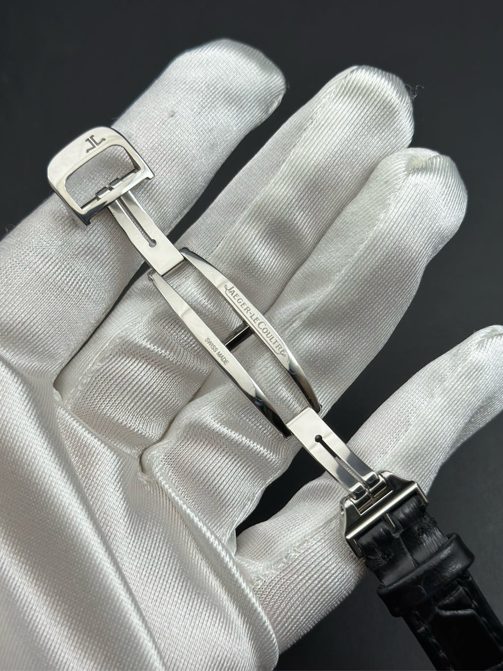 Jaeger LeCoultre Manual-wind watch