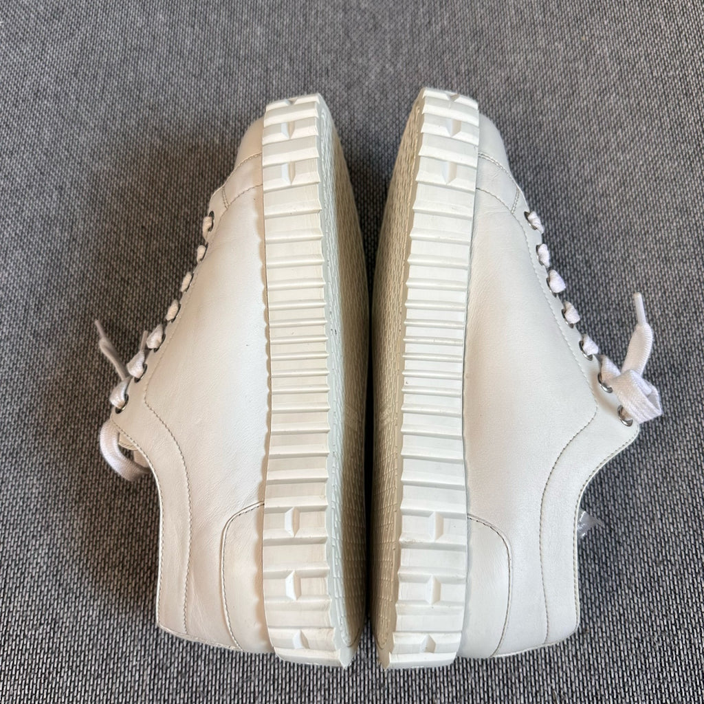 Hermes Skate shoes