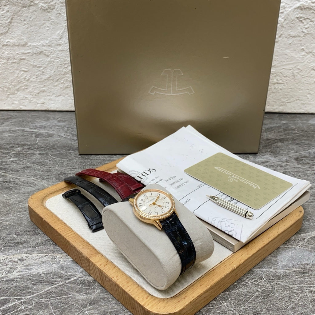 Jaeger LeCoultre Automatic (self-winding) watch