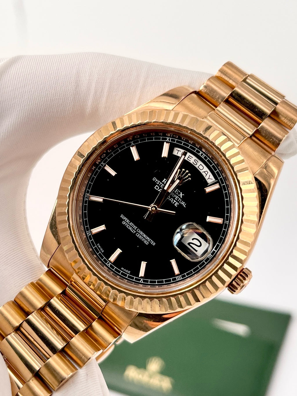 Rolex Rose gold Automatic (self-winding) watch