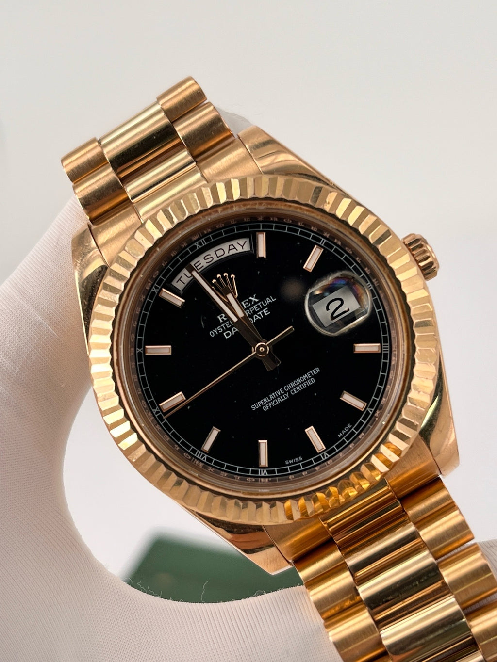 Rolex Rose gold Automatic (self-winding) watch