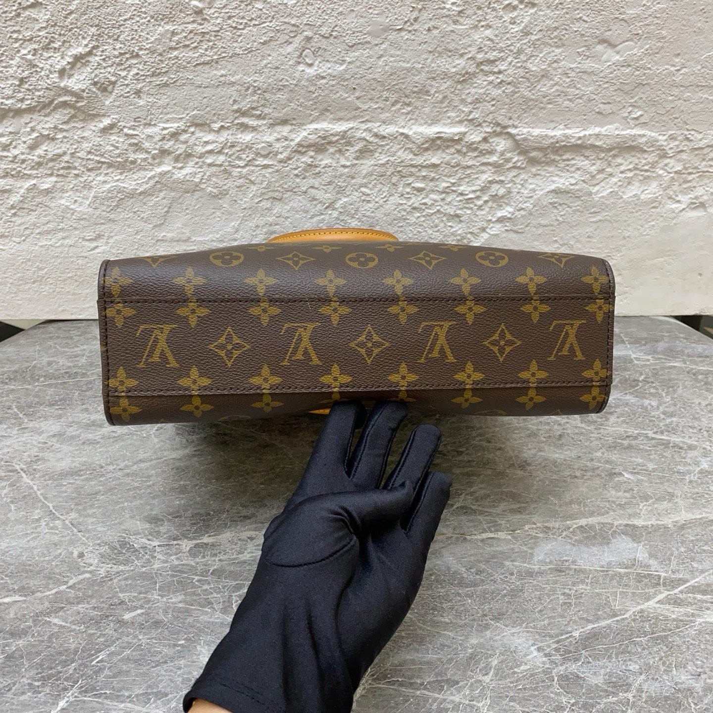 Louis Vuitton Crossbody