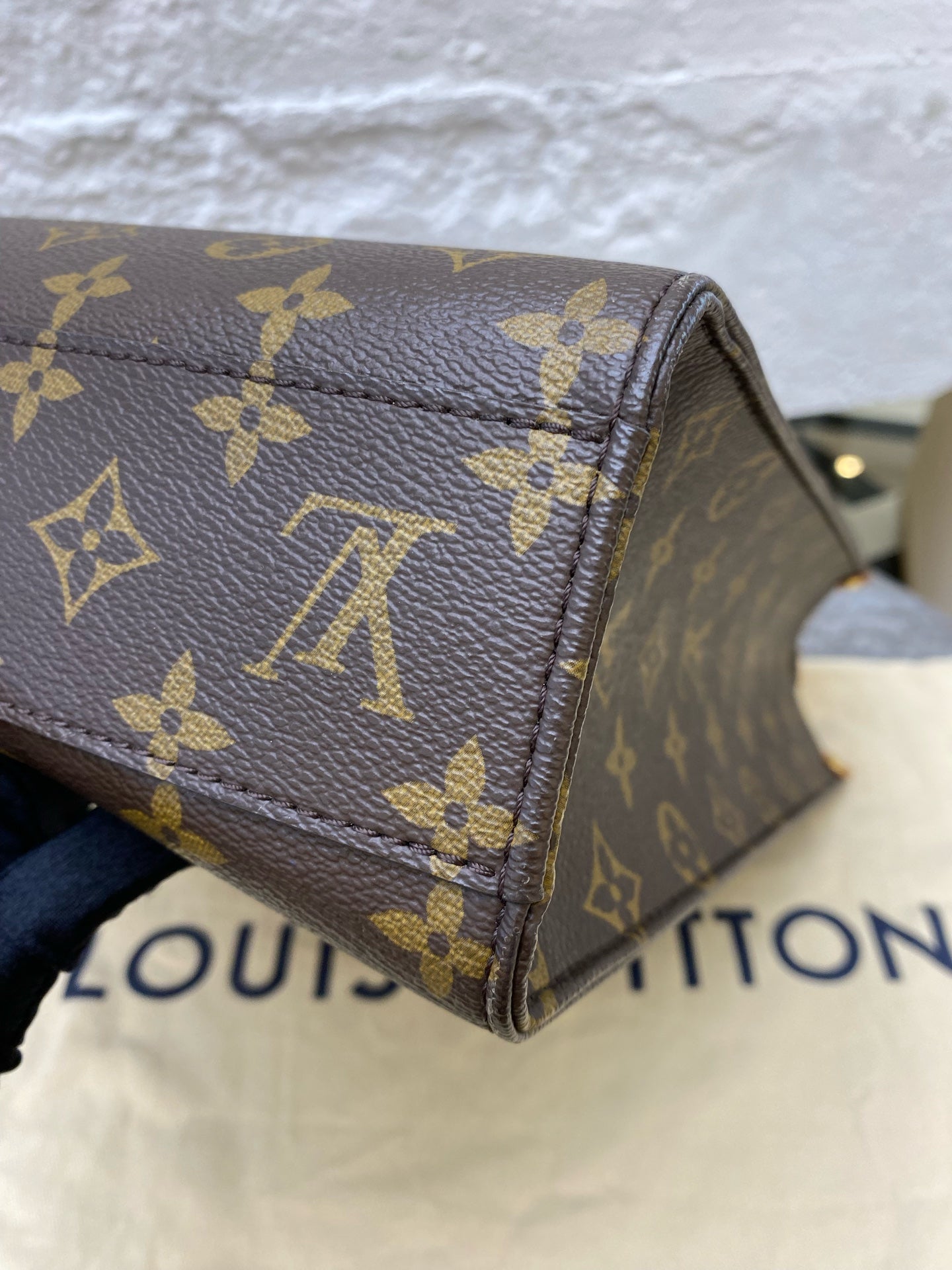 Louis Vuitton Crossbody