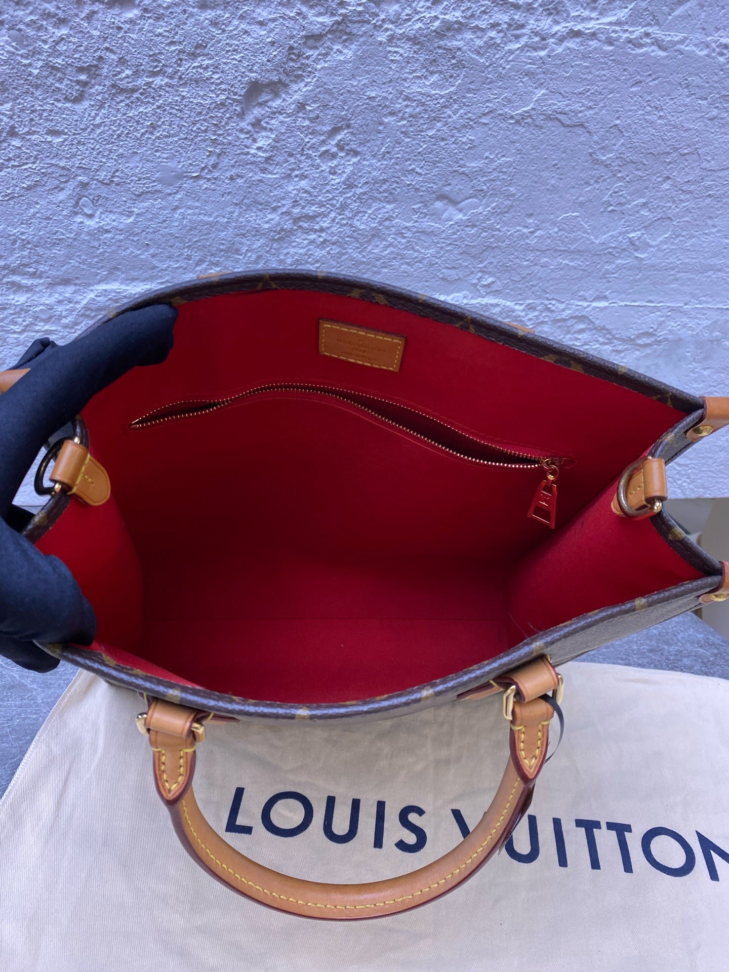 Louis Vuitton Crossbody