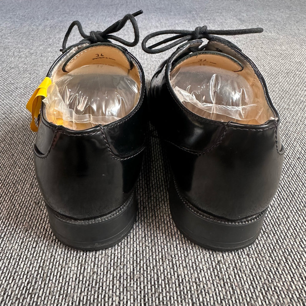 空白 Leather