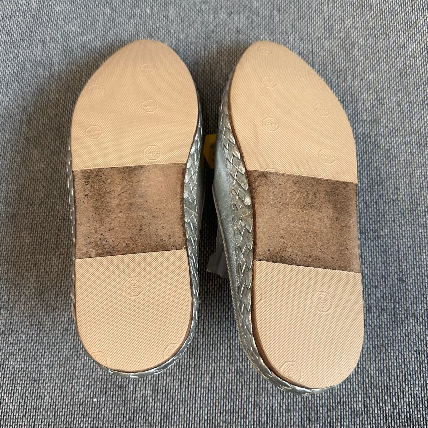 rv Silver Flat shoes
