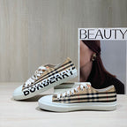 Burberry Beige Skate shoes 40 80505061