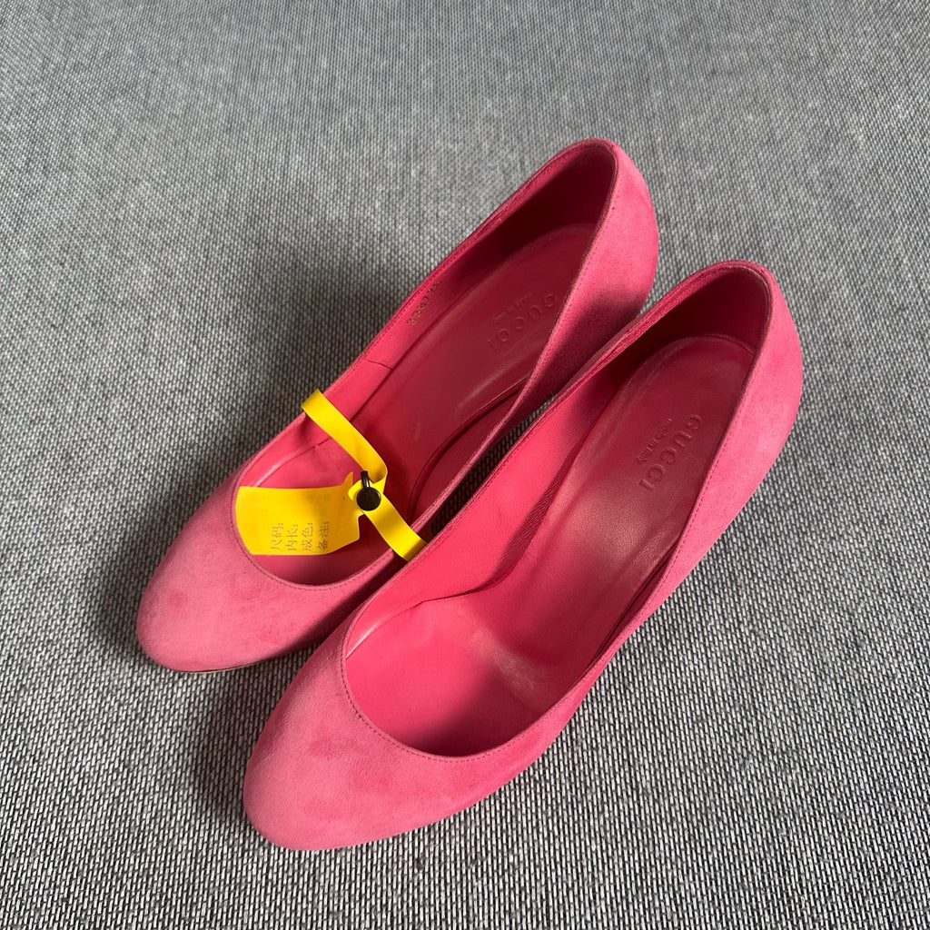 Gucci Alcantara Red High heels