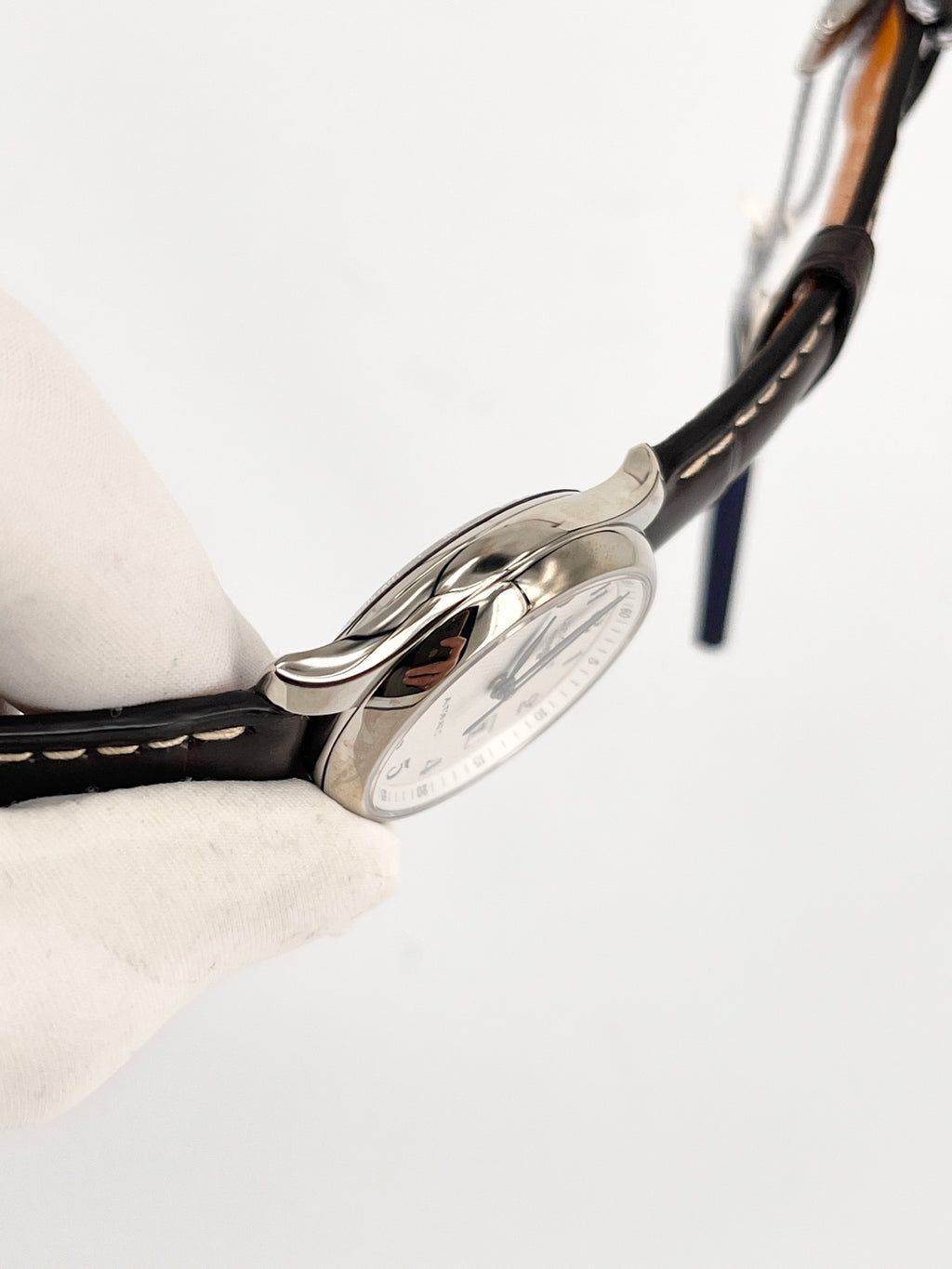 Longines Automatic (self-winding) watch
