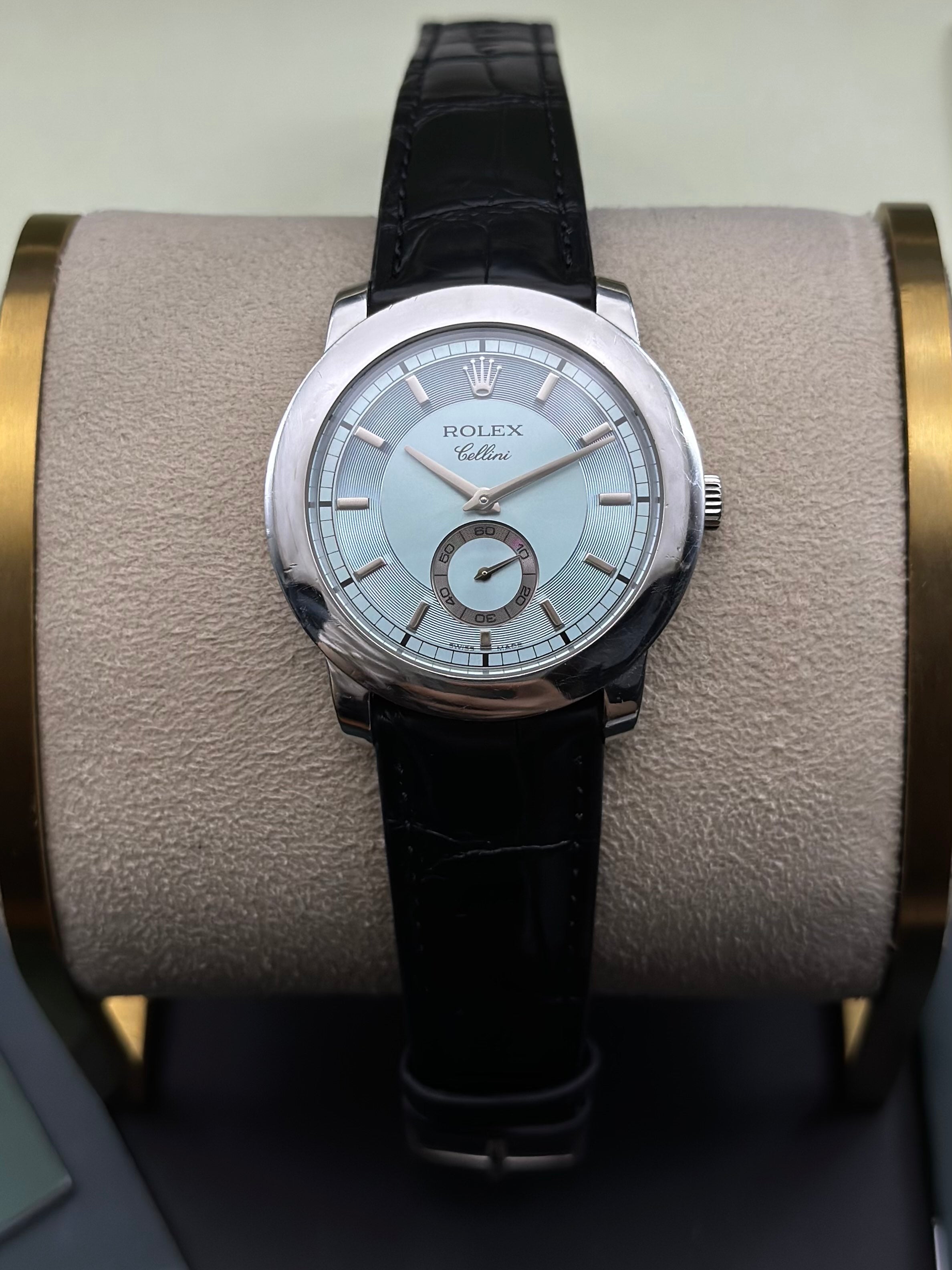 Rolex Manual-wind watch