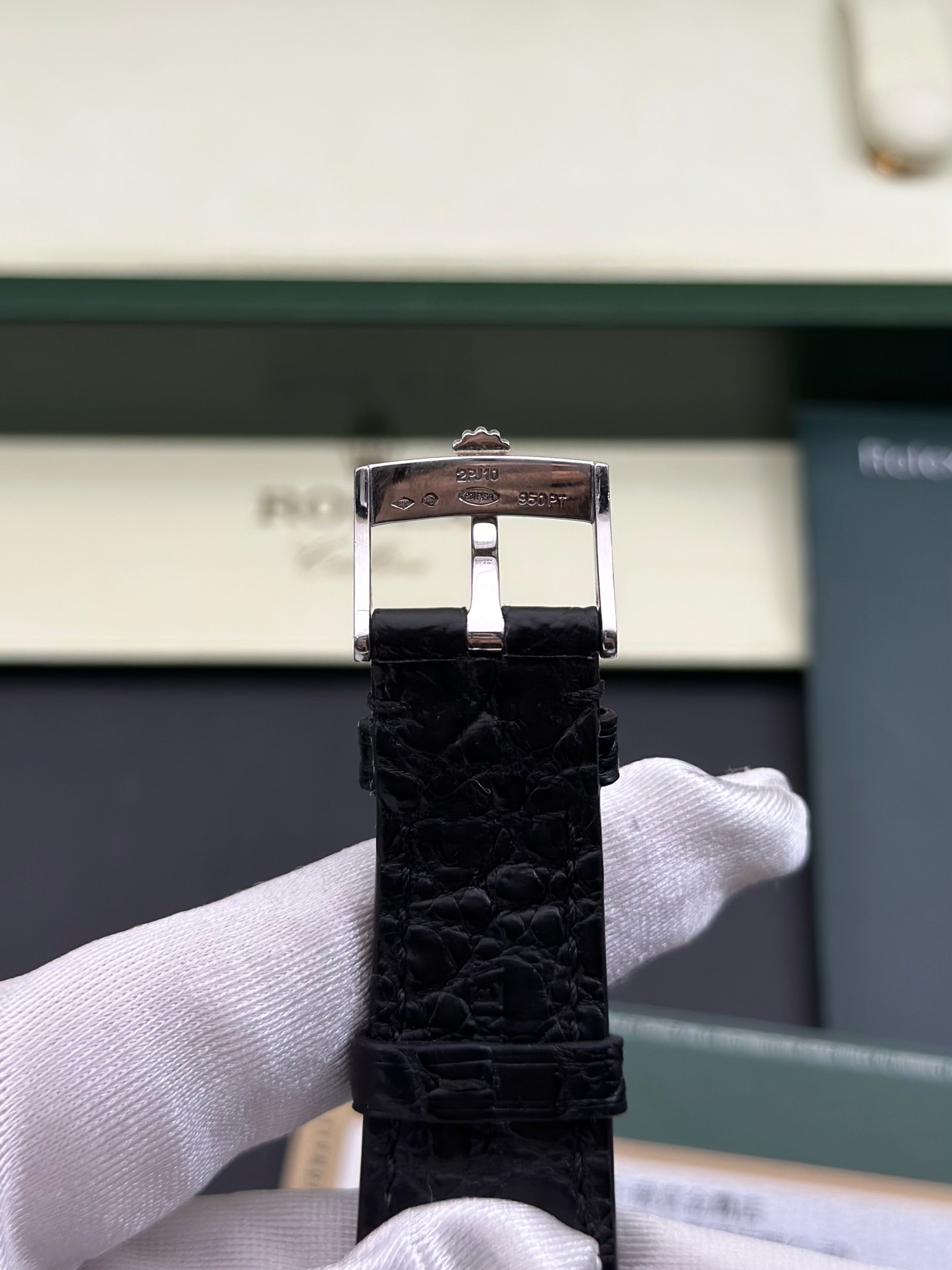 Rolex Manual-wind watch