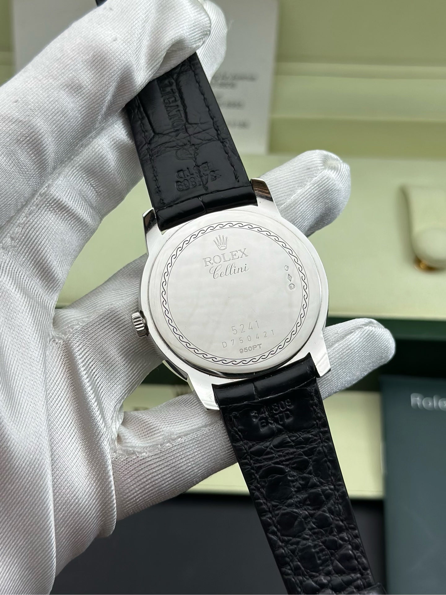 Rolex Manual-wind watch